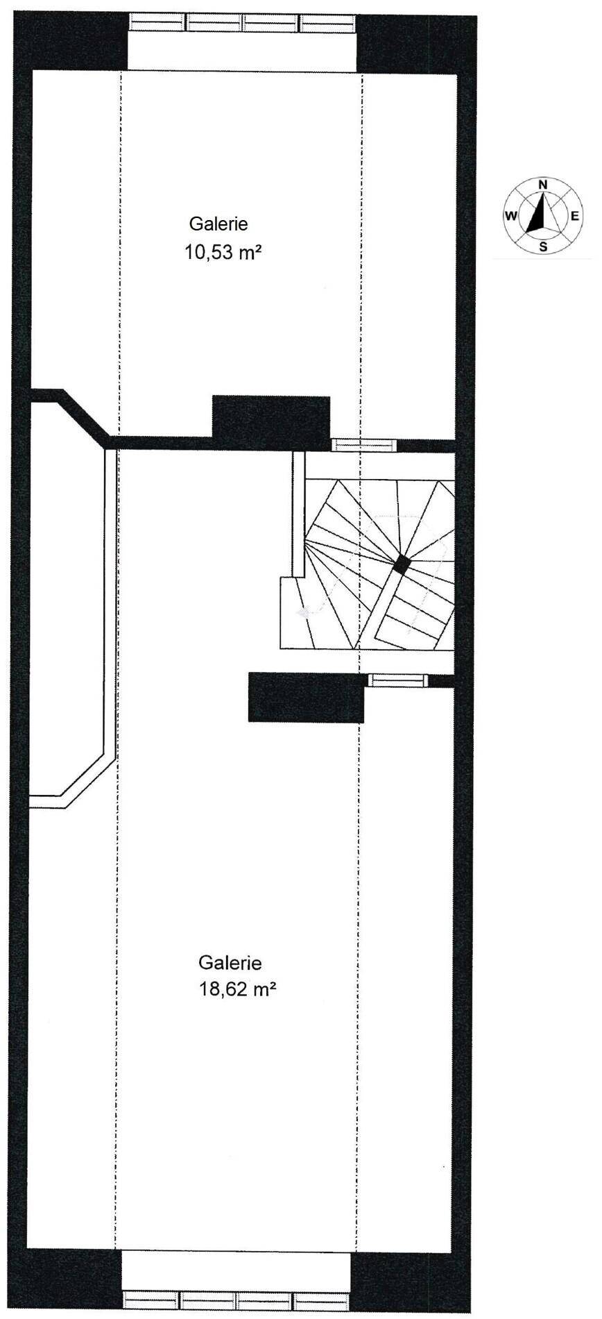 Grundriss einer Maisonette-Wohnung mit zwei offenen Galerien und einer Wendeltreppe.
