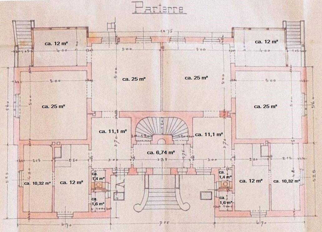 Historischer Grundriss des Parterres mit detaillierten Raummaßen und Aufteilung.