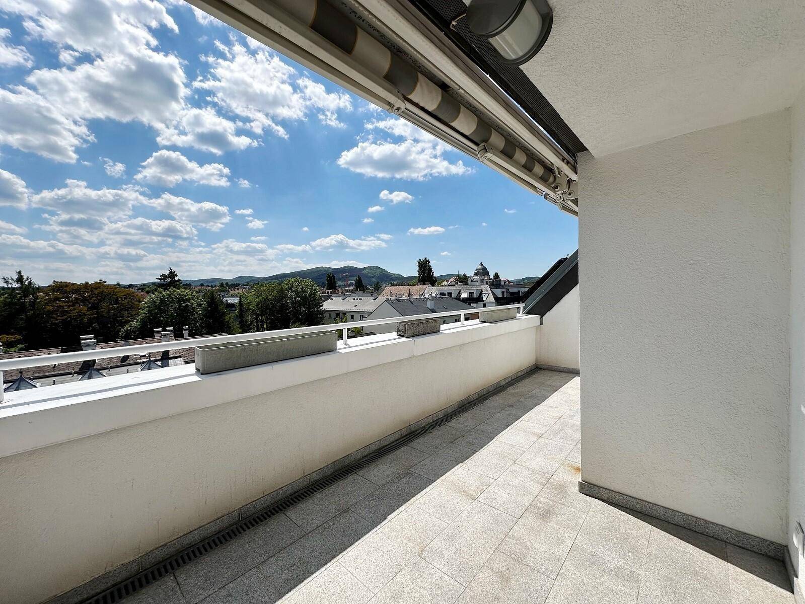 Terrasse Richtung Süden 2.DG