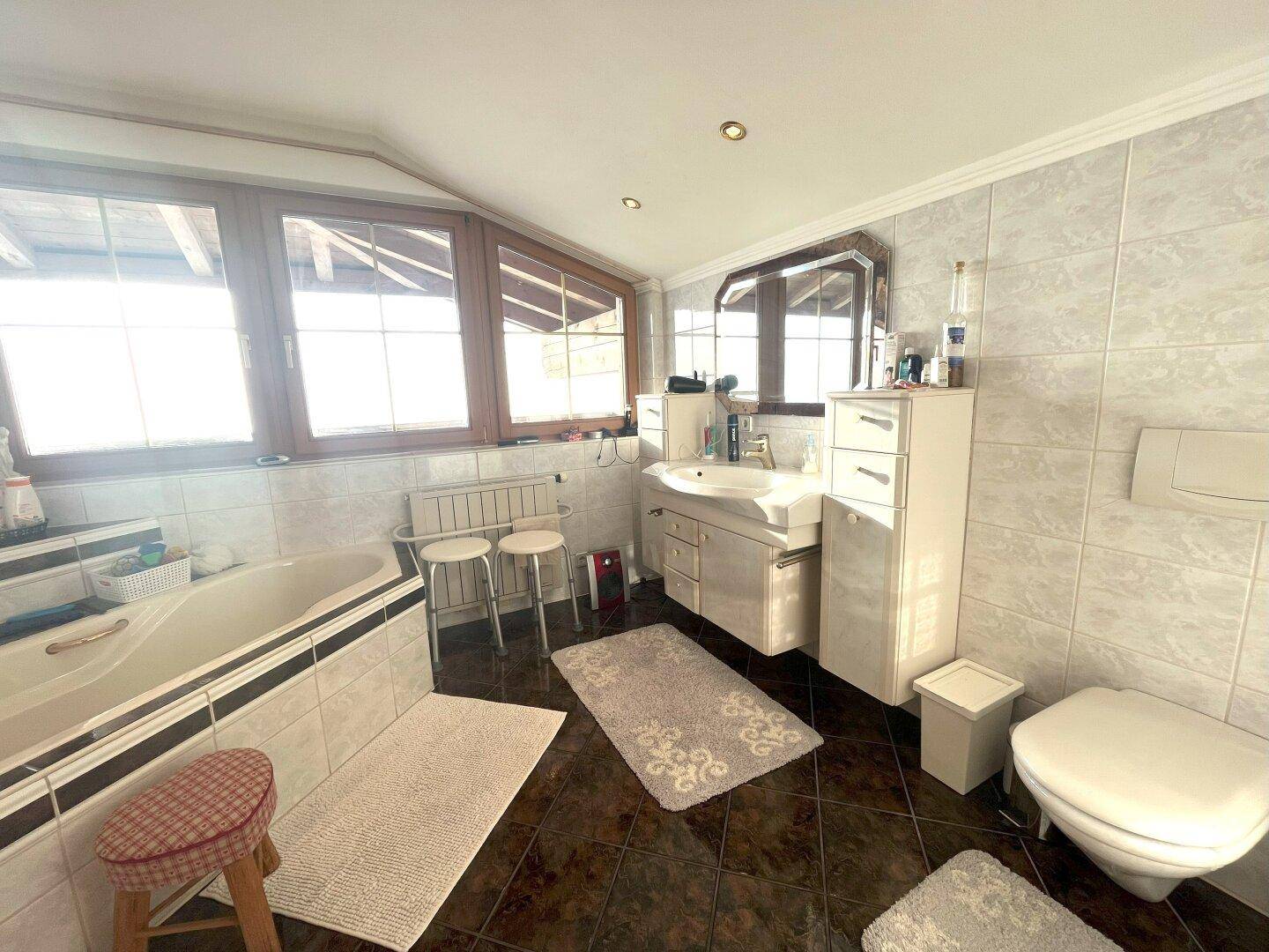 Badezimmer Wohnung 1.jpg
