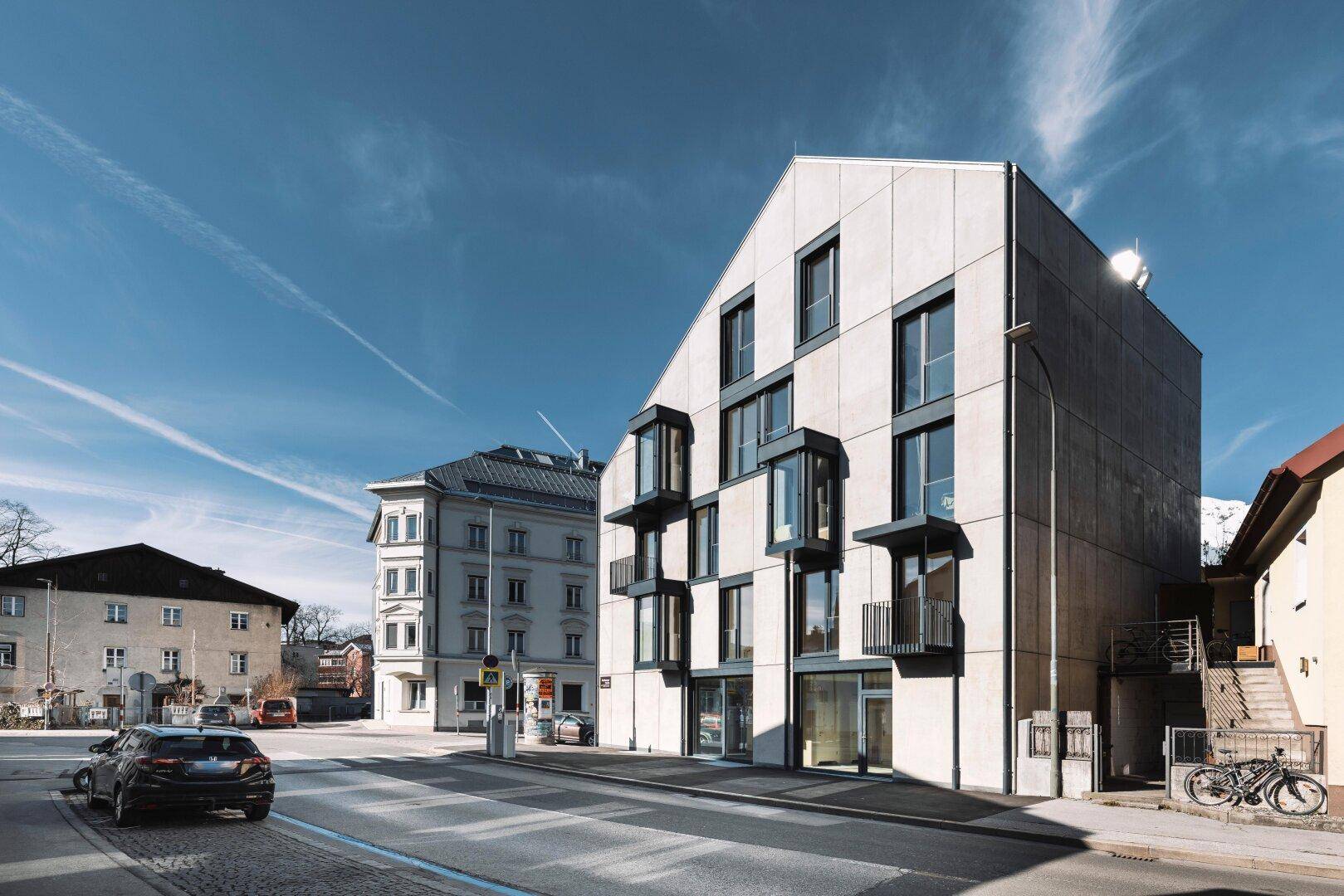 Gebäude Süd-Ostseite.jpg