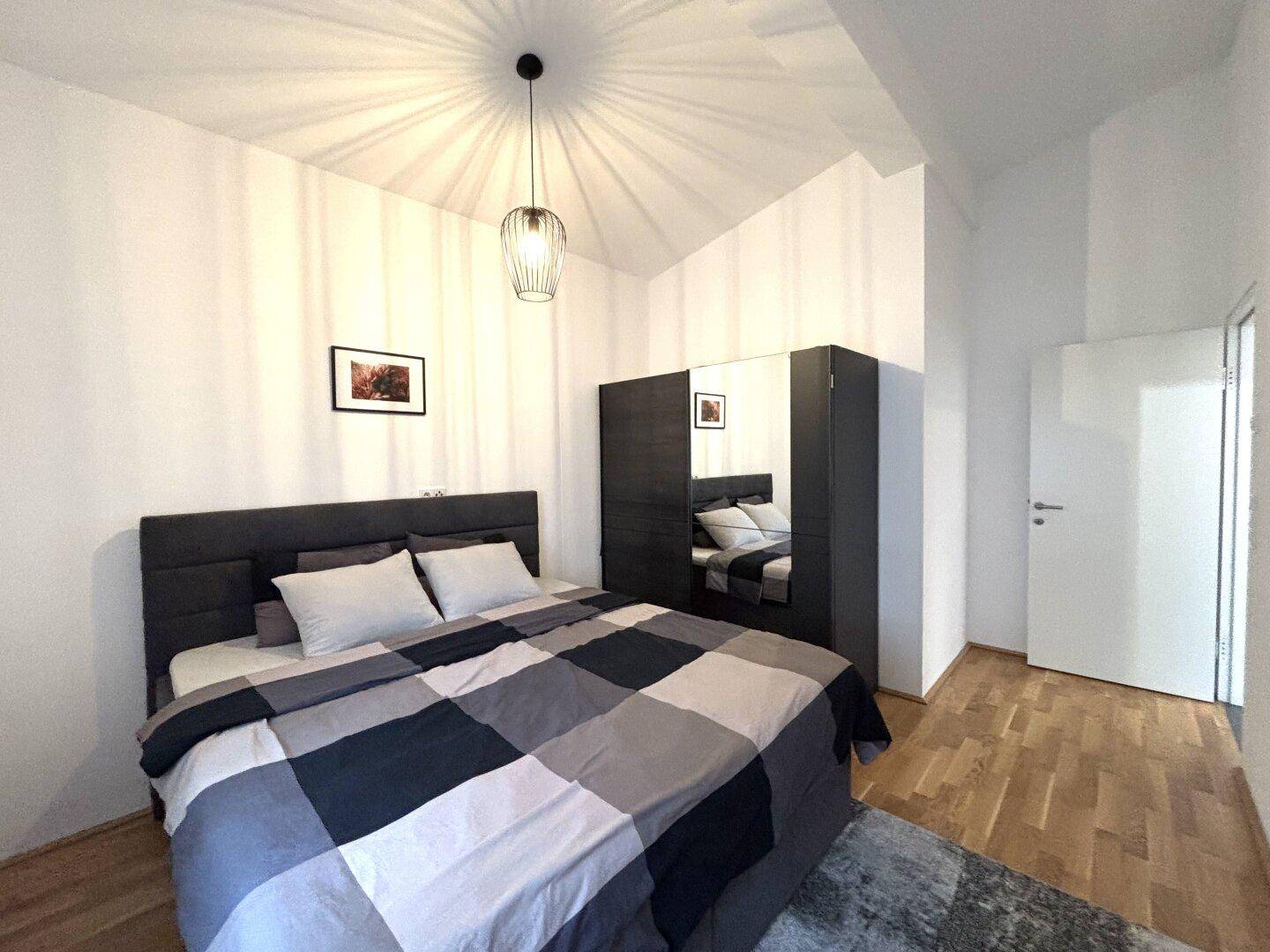 Schlafzimmer.jpeg