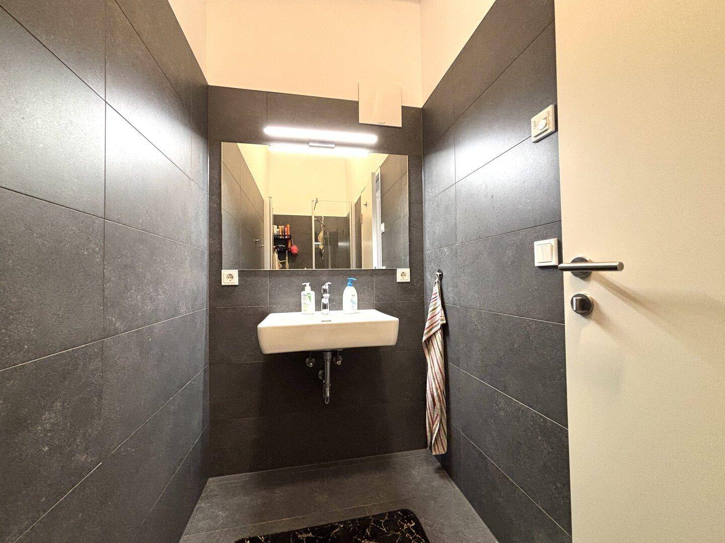 Badezimmer.jpeg