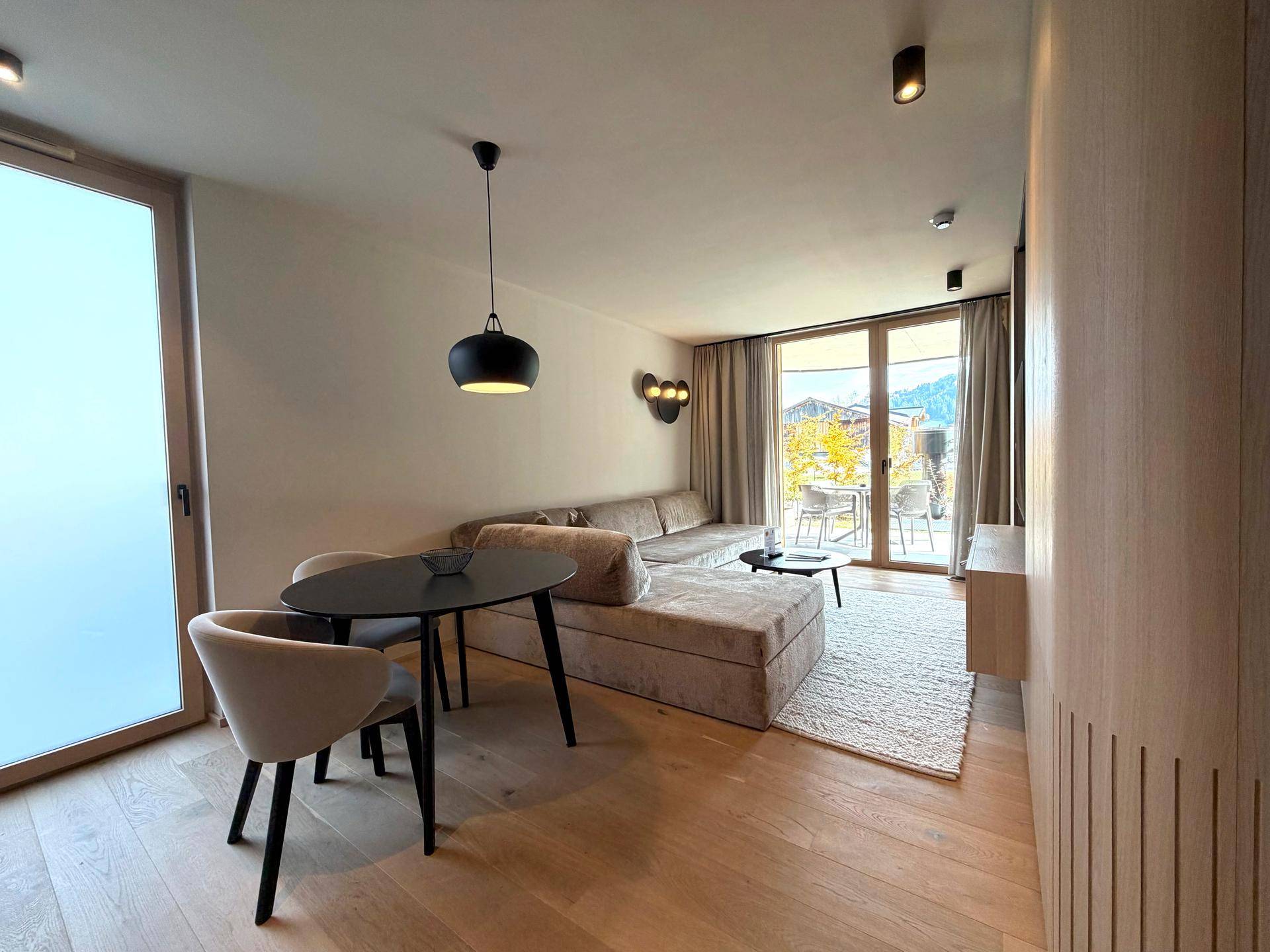 Wunderschöne 2-Zimmer-Wohnung in bester Lage von Oberndorf! – pohled 4