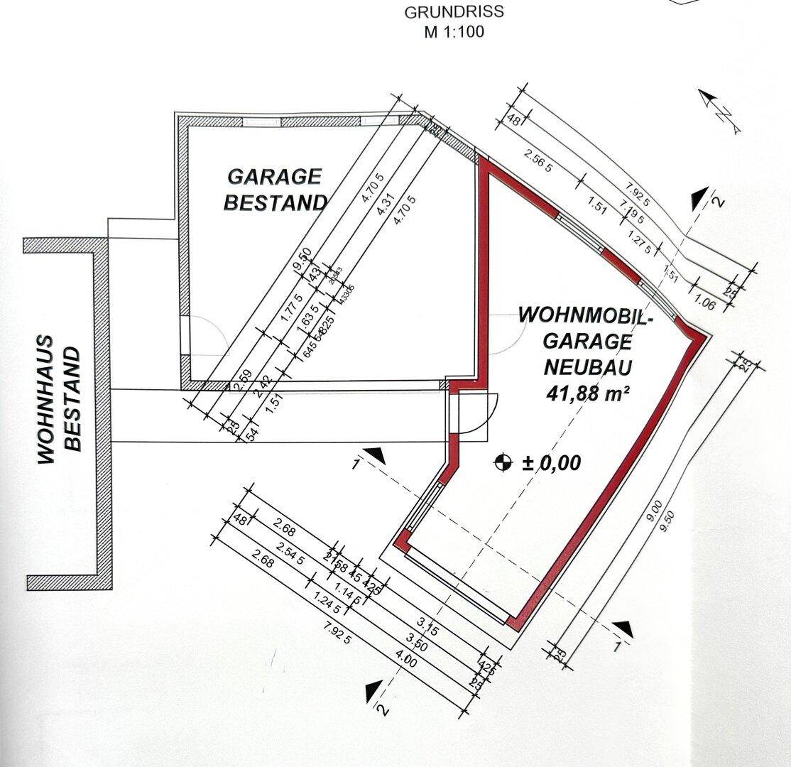 Detaillierter Grundriss einer Wohnmobilgarage als Neubau mit Maßen.