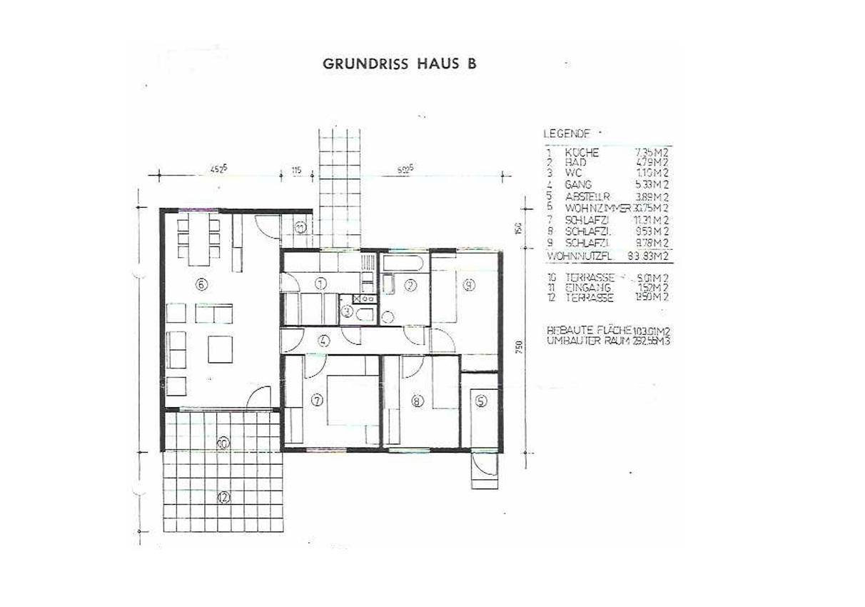 Grundrissplan für Haus B mit Raumaufteilung und Flächenangaben der einzelnen Bereiche.