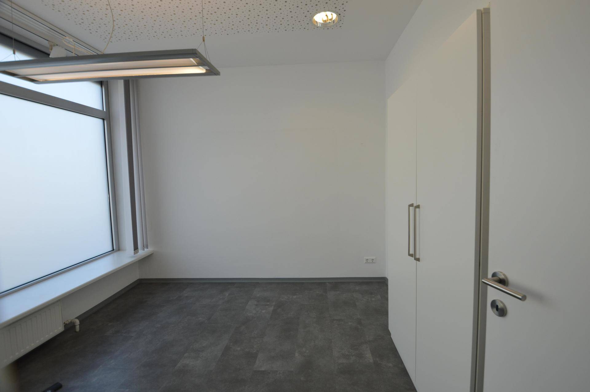 Büro/Geschäftslokal in Hausmening - Mehr