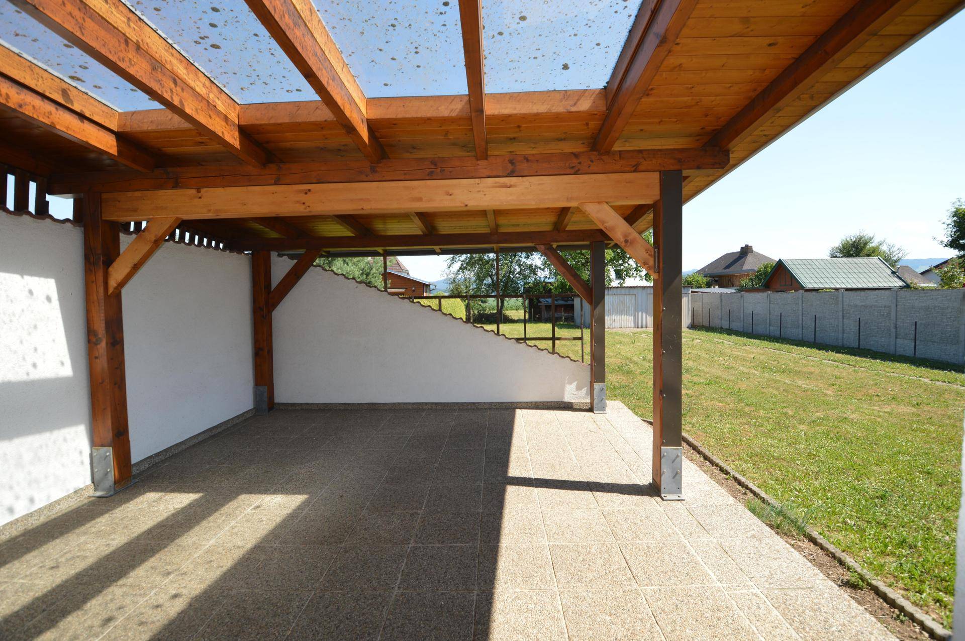 Bungalow in beliebter Lage in Ulmerfeld – další
