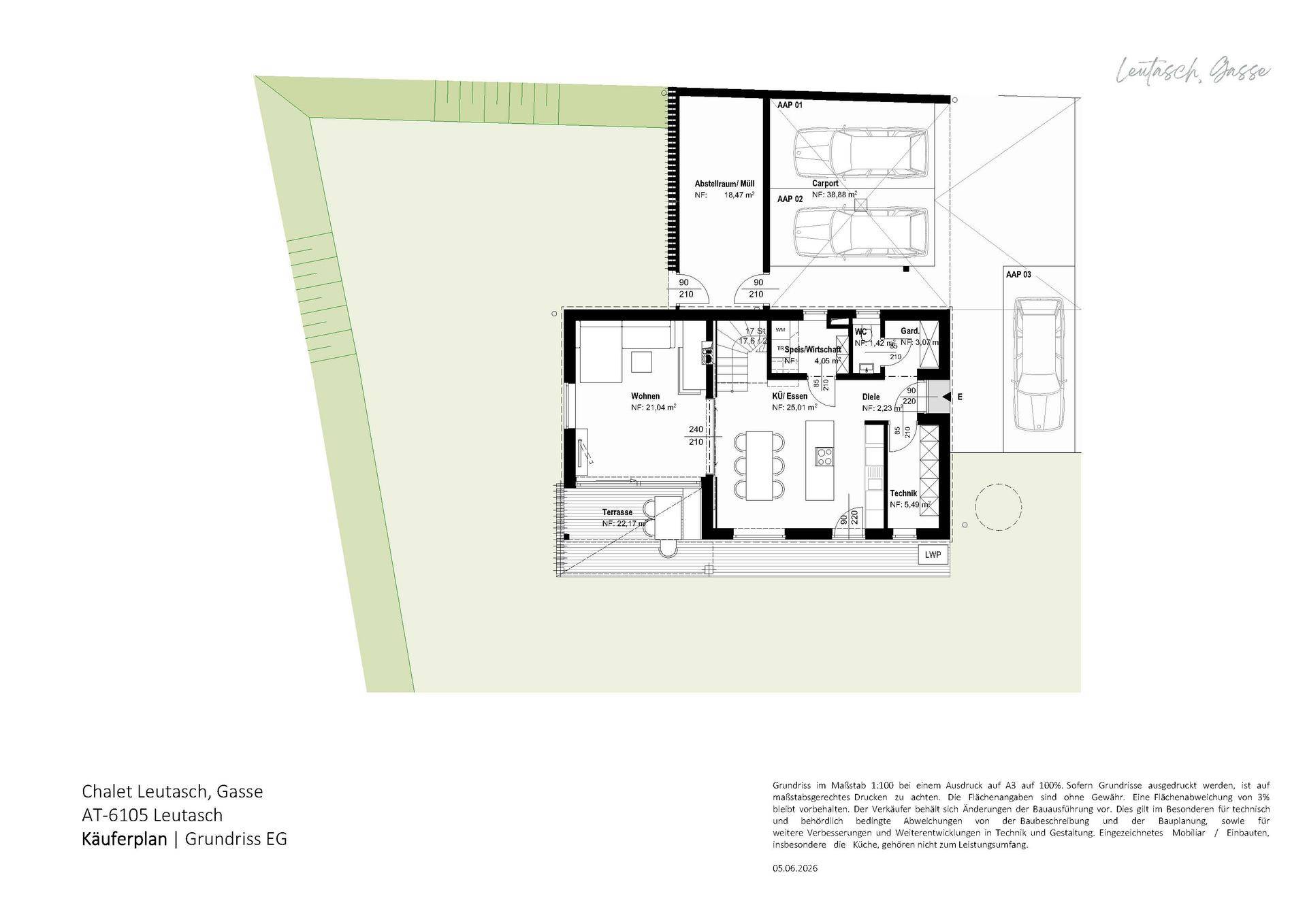 Grundriss des Erdgeschosses mit offenem Wohn-Essbereich, Küche, Terrasse und Carport.