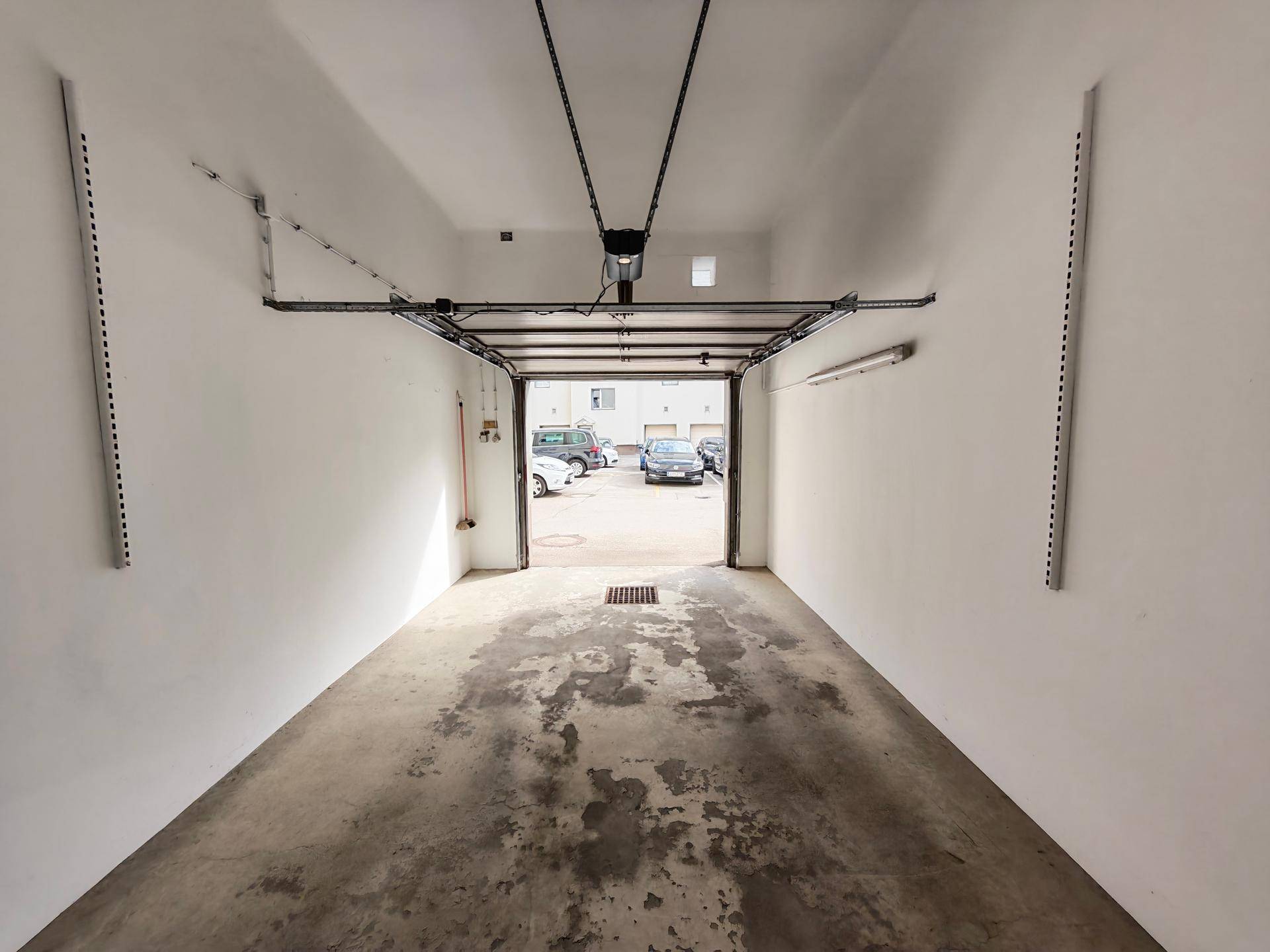 Garage4.jpg