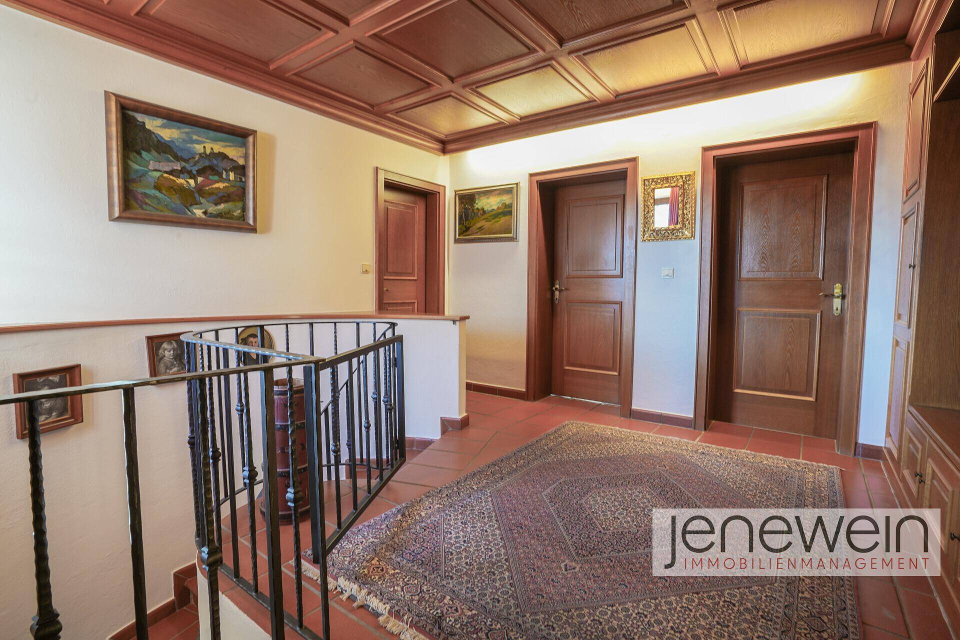 WOHNEN AM LAND - 5-ZIMMER WOHNHAUS IN SONNIGER LAGE IN OBERPERFUSS - Ansicht 4