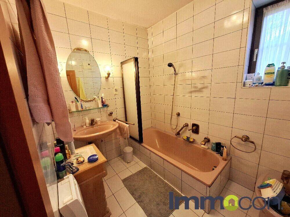 Badezimmer 1 im OG