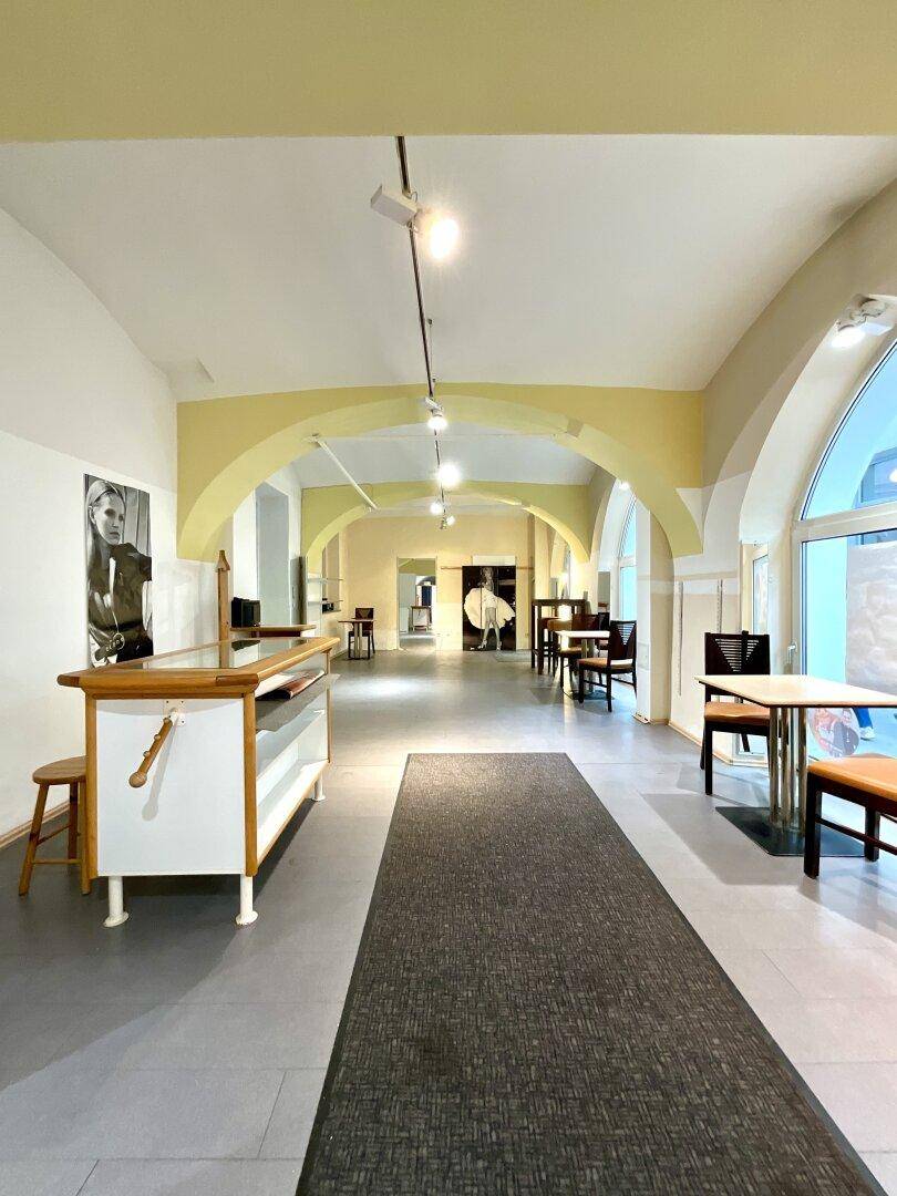 EINZIGARTIGES GESCHÄFTSLOKAL MIT HISTORISCHEM CHARME IN BESTER FREQUENZLAGE VON SPITTAL AN DER DRAU! – pohled 6