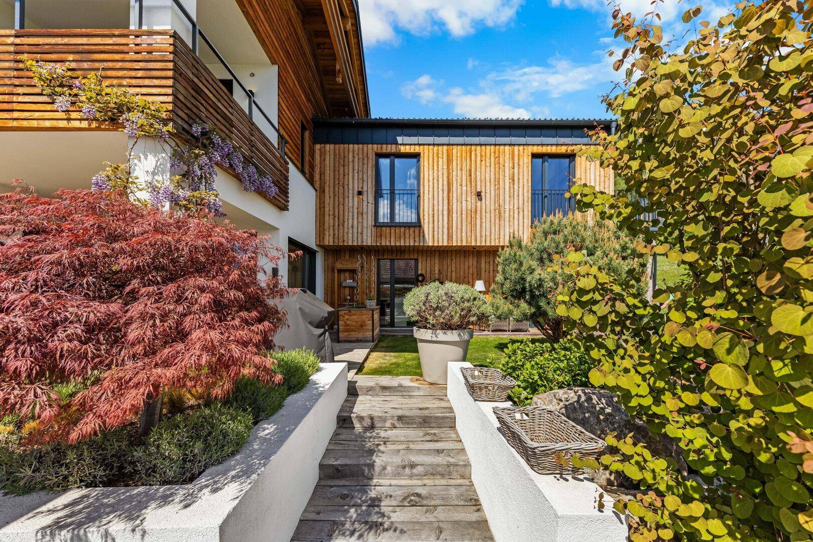EIN TRAUMHAUS AM MILLSTÄTTER SEE, GESCHAFFEN FÜR HÖCHSTE ANSPRÜCHE! - Ansicht 2