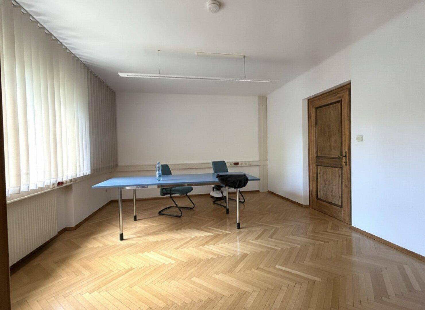CHARMANTE STADTVILLA MIT GROSSZÜGIGEM GARTEN IN VILLACH-LIND! - Widok 6