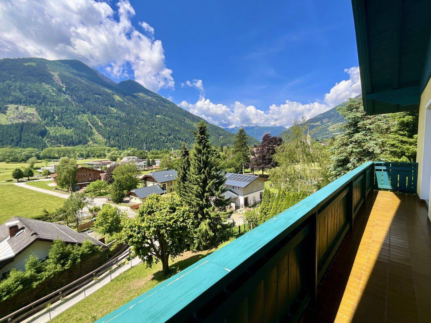 MEHR RAUM. MEHR AUSBLICK. MEHR ZUHAUSE. GEPFLEGTES WOHNHAUS IN PREMIUMLAGE VON OBERVELLACH IM MÖLLTAL! - Ansicht 3