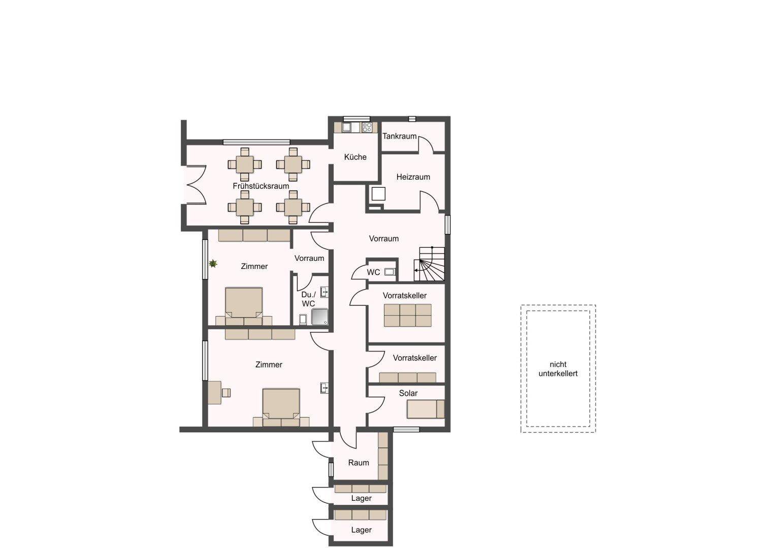 Grundriss des Erdgeschosses mit Frühstücksraum, Zimmern, Küche und Heizraum.