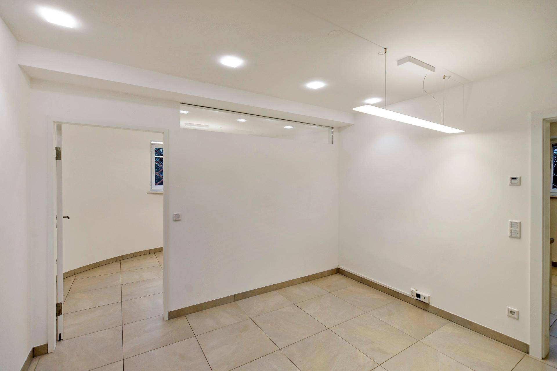 Büro/Ordination in charmanter revitalisierter Stadtvilla - Ansicht 4
