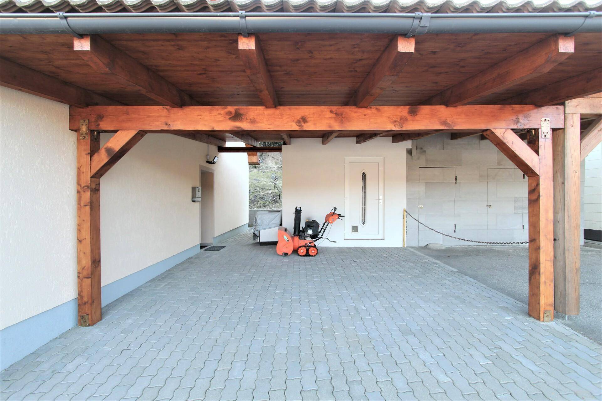 Carport