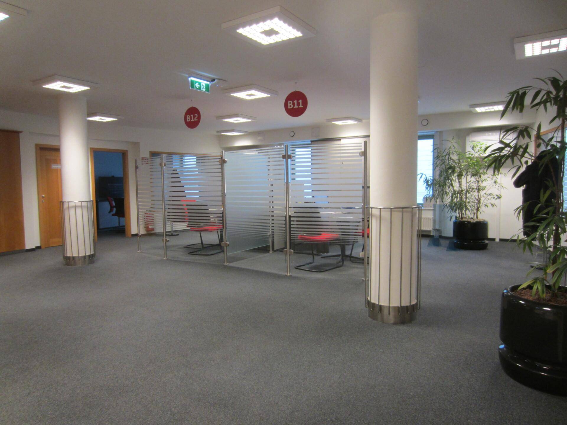 Büro 1.OG (ehem. Bankbereich)