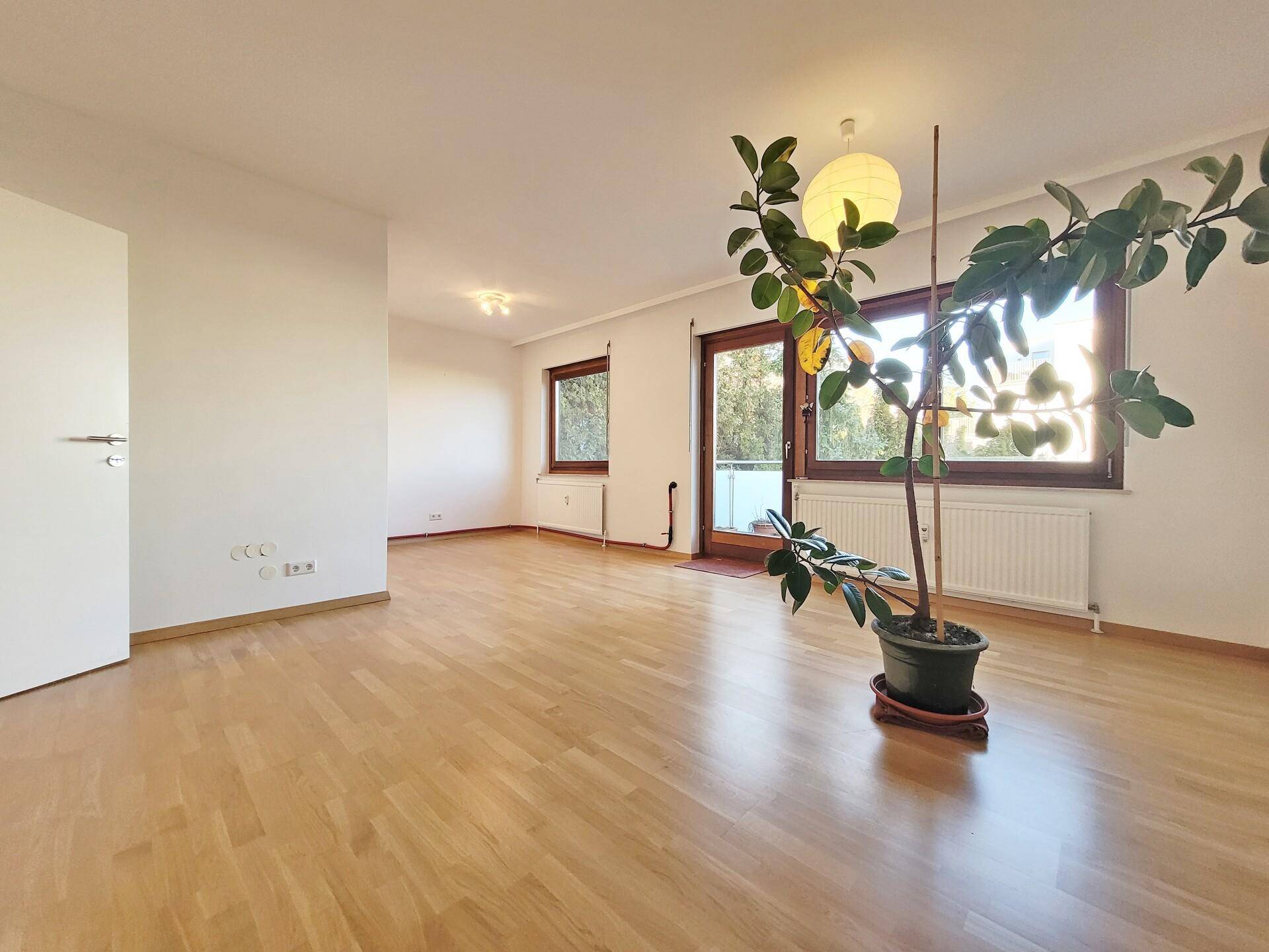 Zimmer mit Ostbalkon