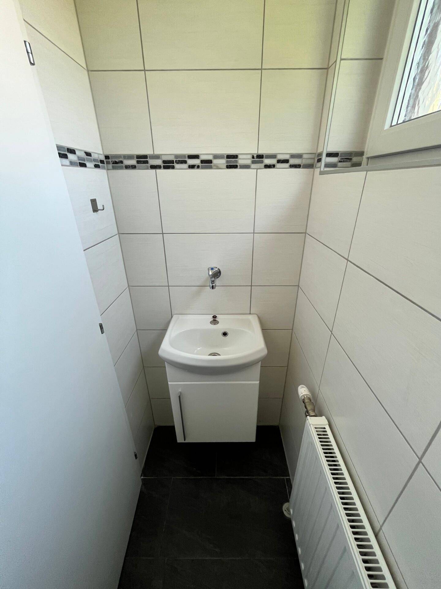 Wachbecken WC