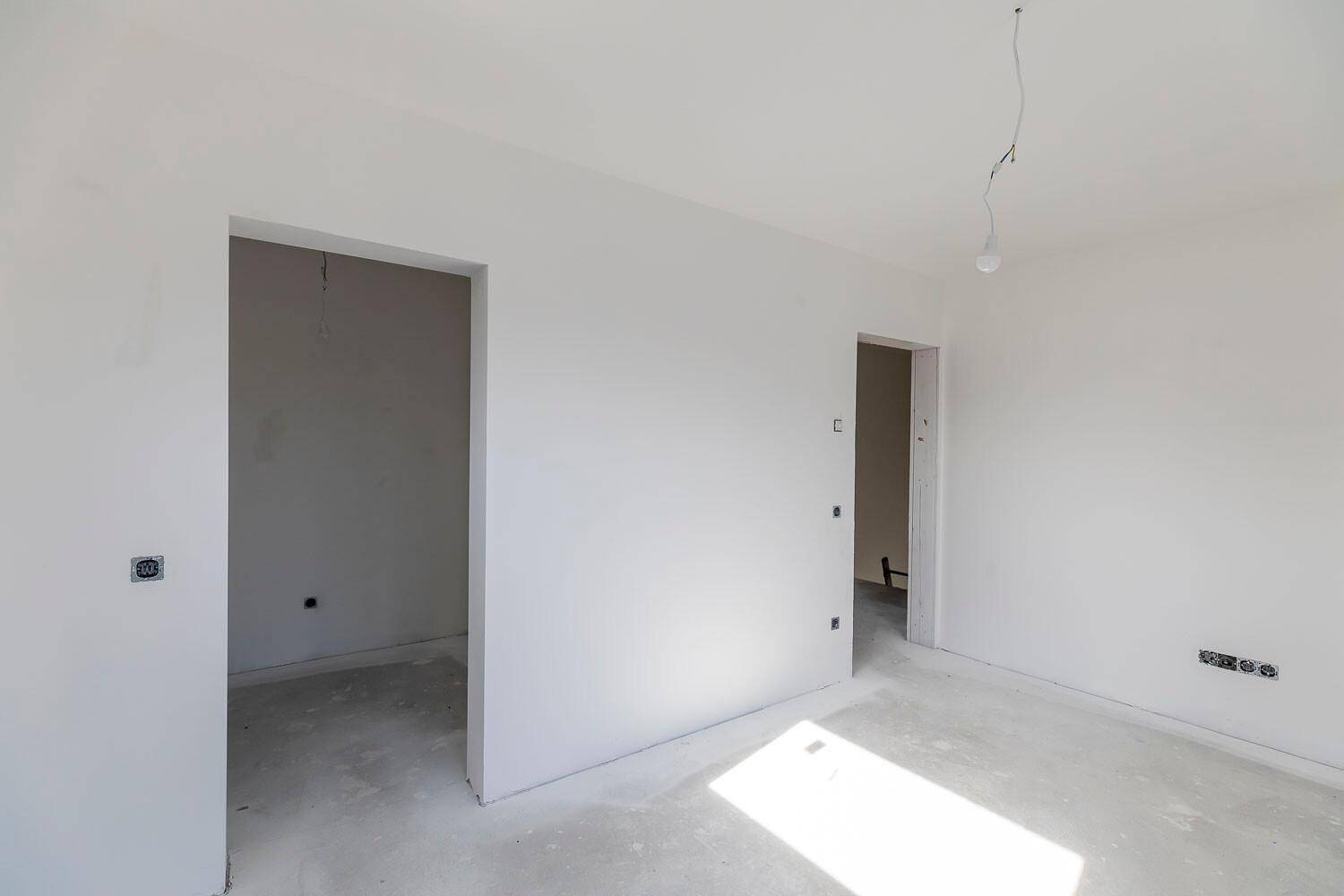 Schlafzimmer mit Schrankraum