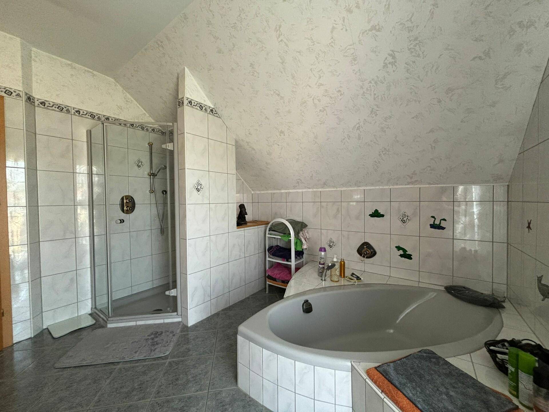 Badezimmer 1.OG