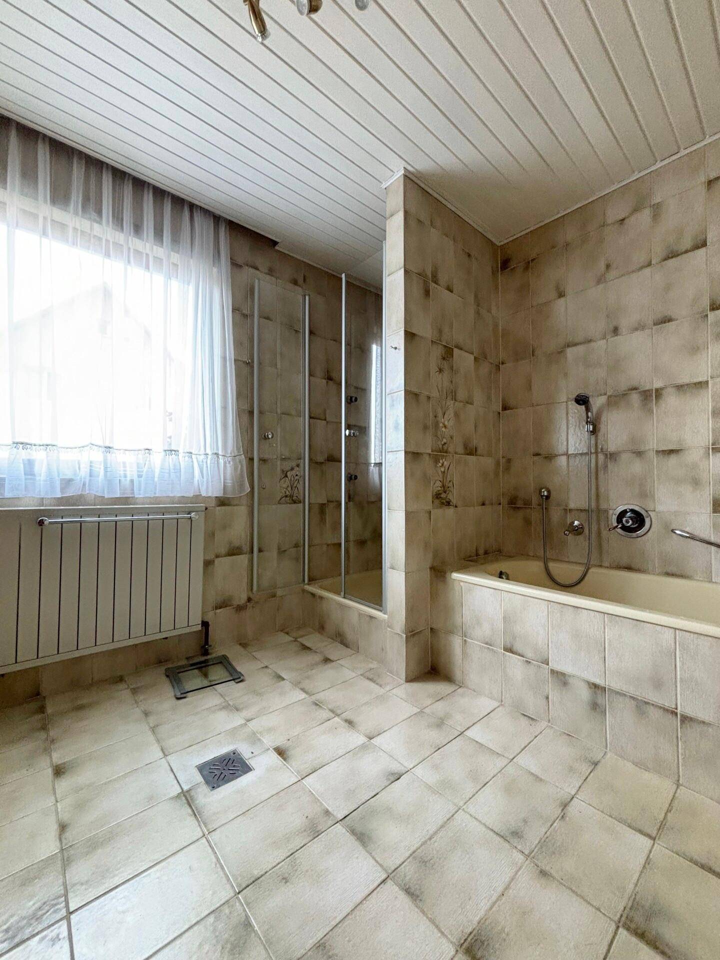 Badezimmer Erdgeschoss