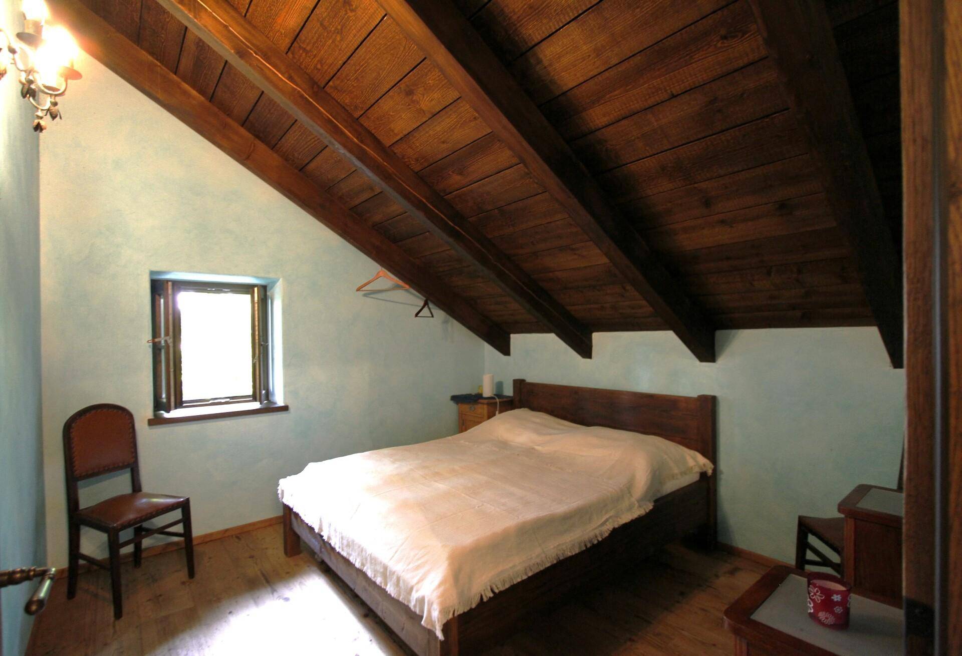 Schlafzimmer 2