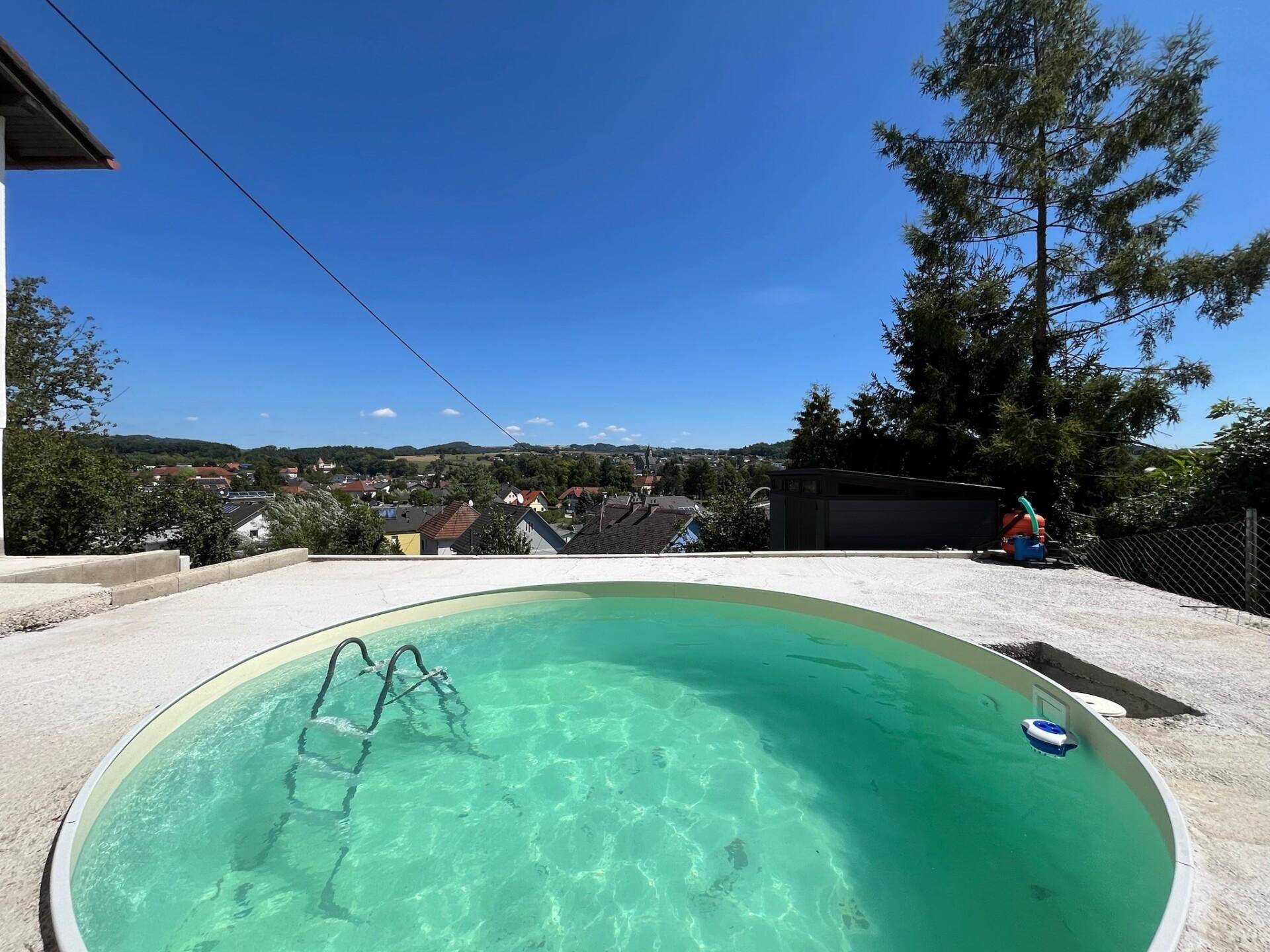 Pool Südterrasse mit Aussicht