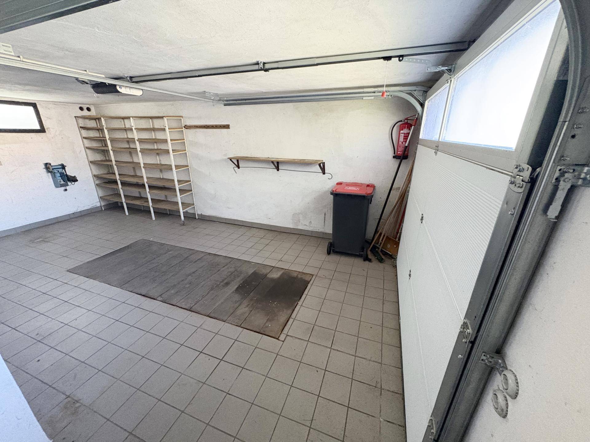 Garage EG