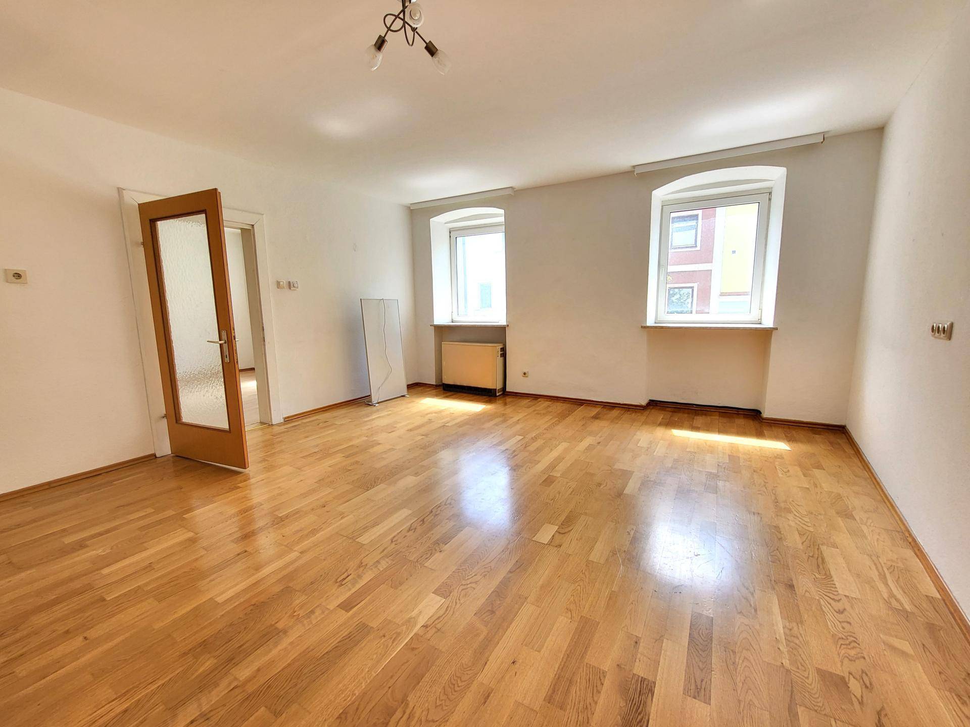 Wohn-/Schlafzimmer 1.OG