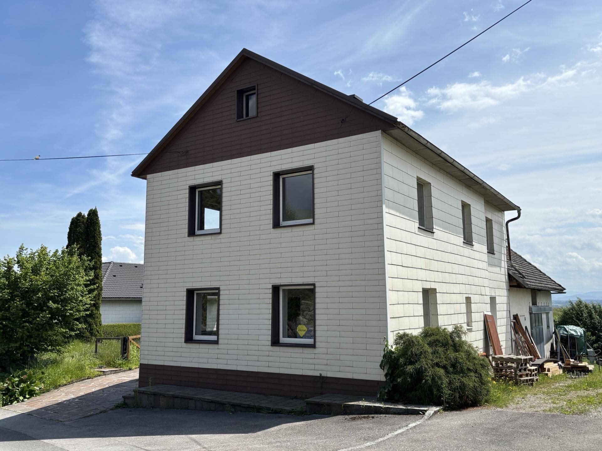 Straßenansicht