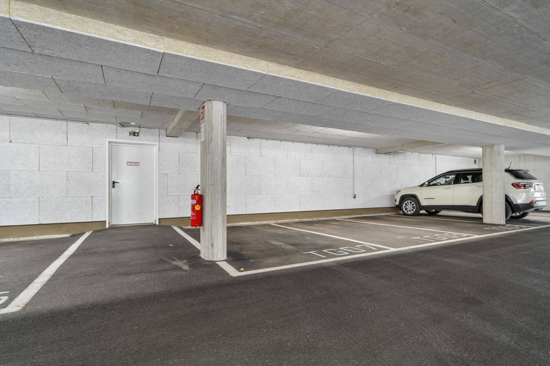 Tiefgaragenstellplätze 7 und 8