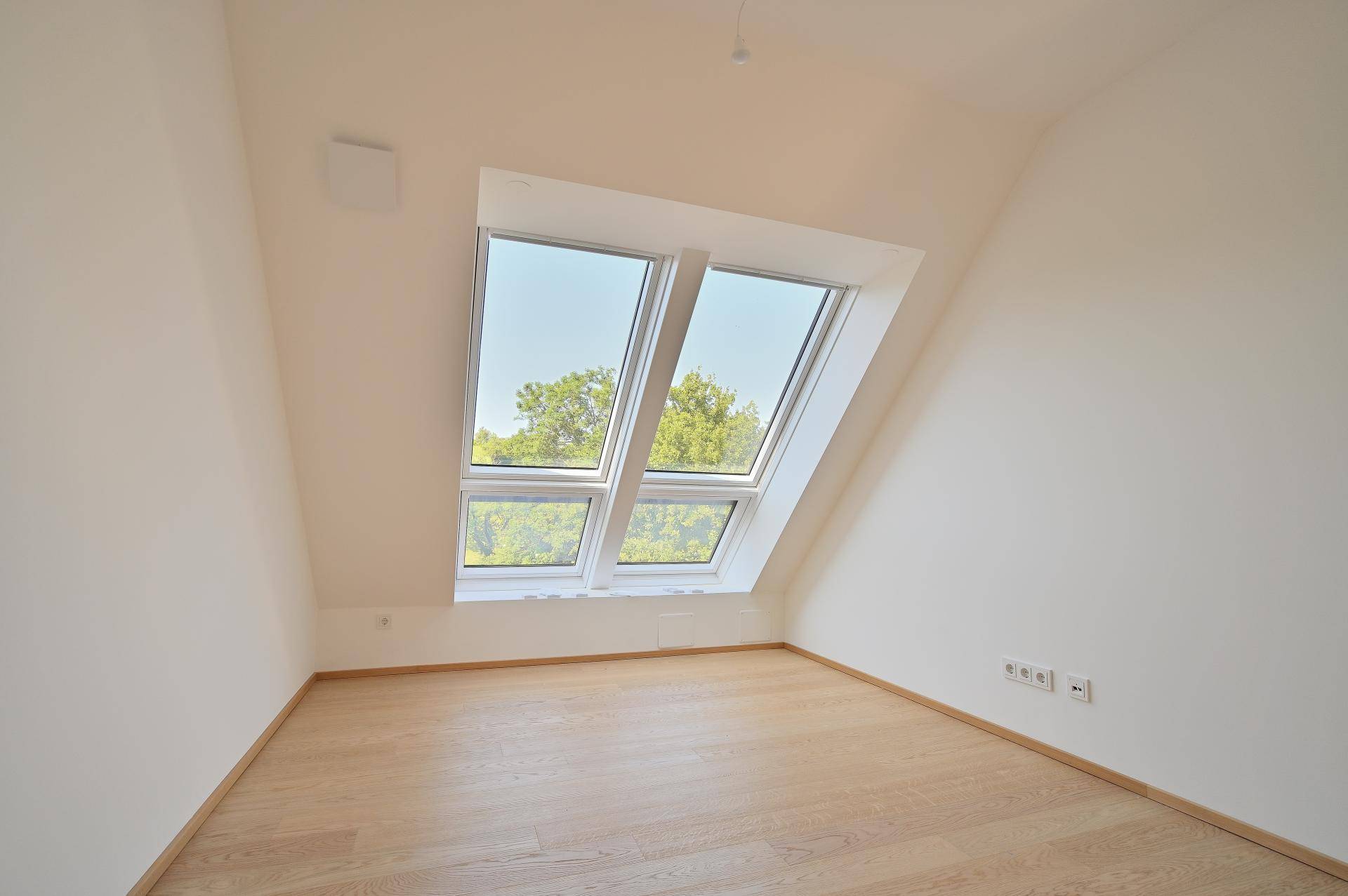 Schlafzimmer 4