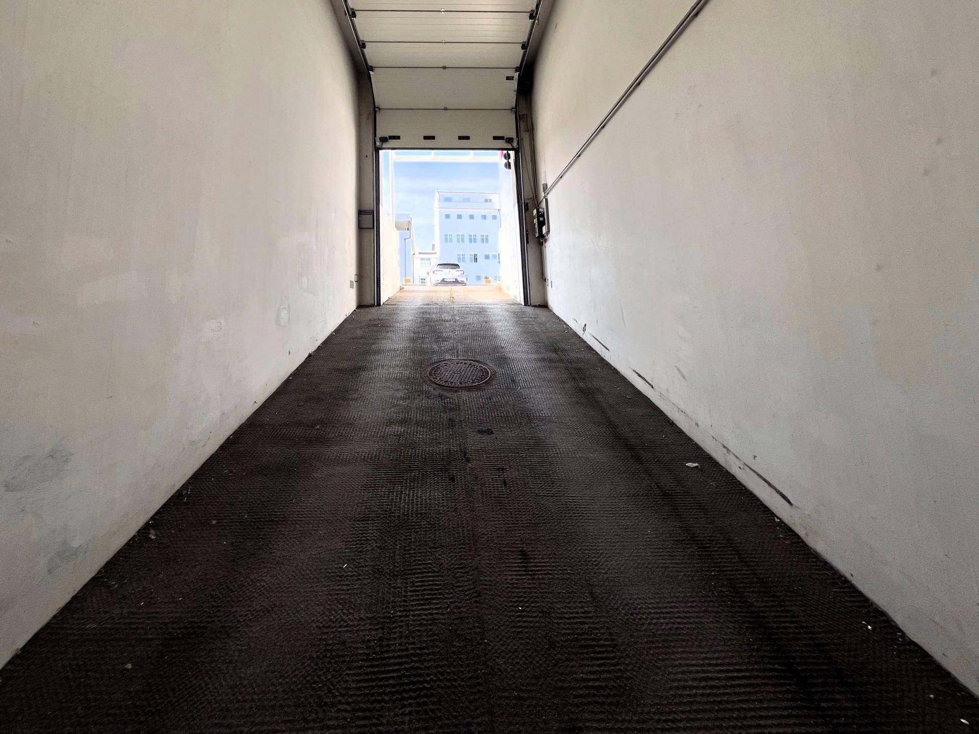 Ein- und Ausfahrt Tiefgarage