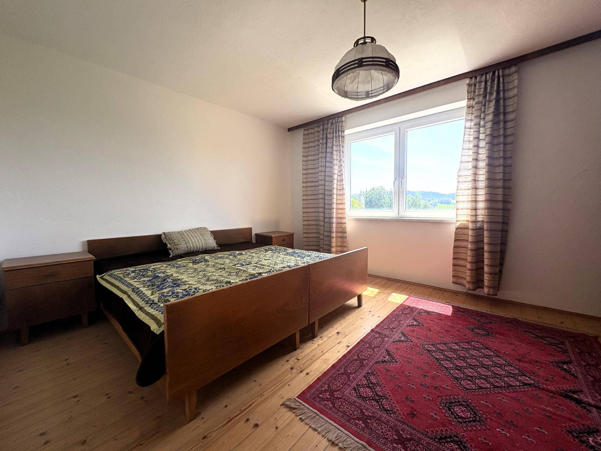 Schlafzimmer UG