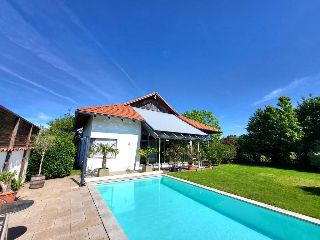 Pool, Garten