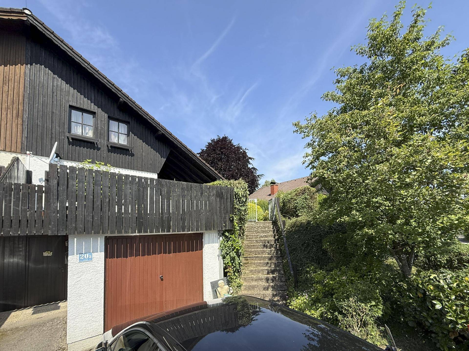 Hauseingang, Garage, Aufgang Terrasse