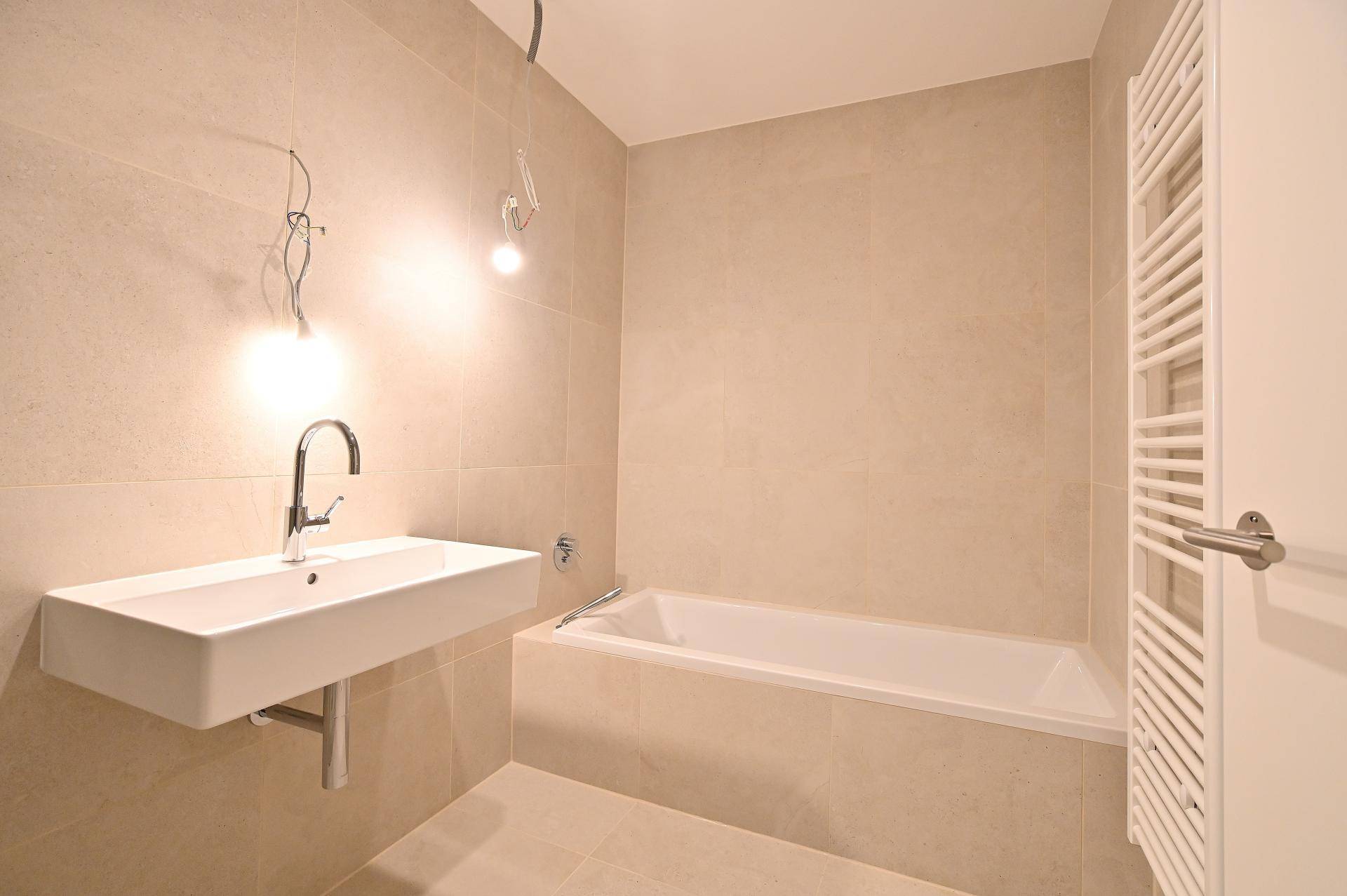 Bad + WC Schlafzimmer 1 Gegenblick
