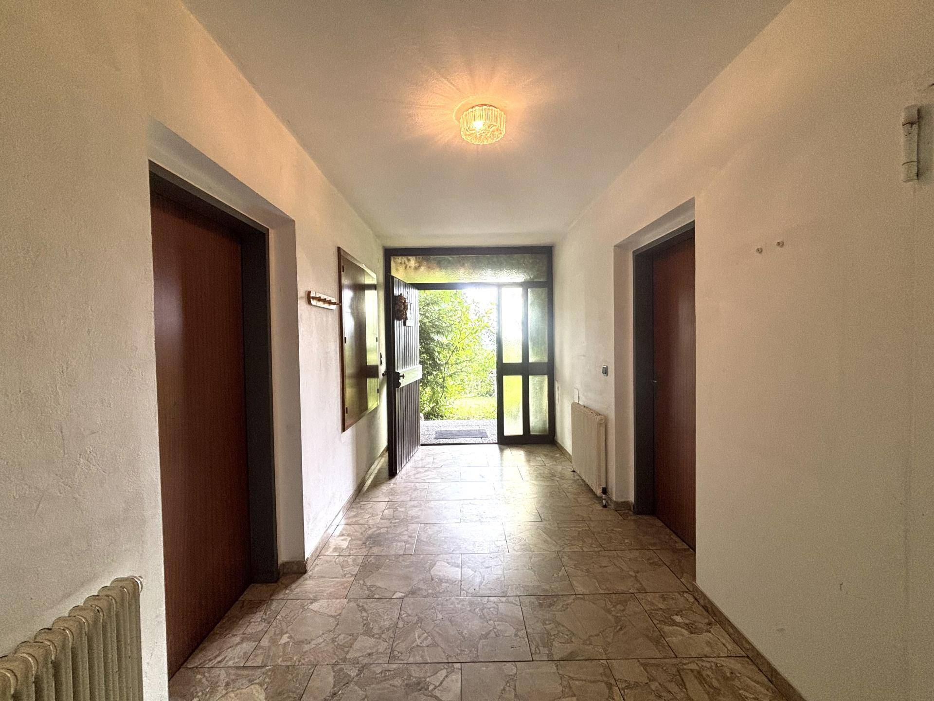 UG Eingangsbereich Haus Nr. 18