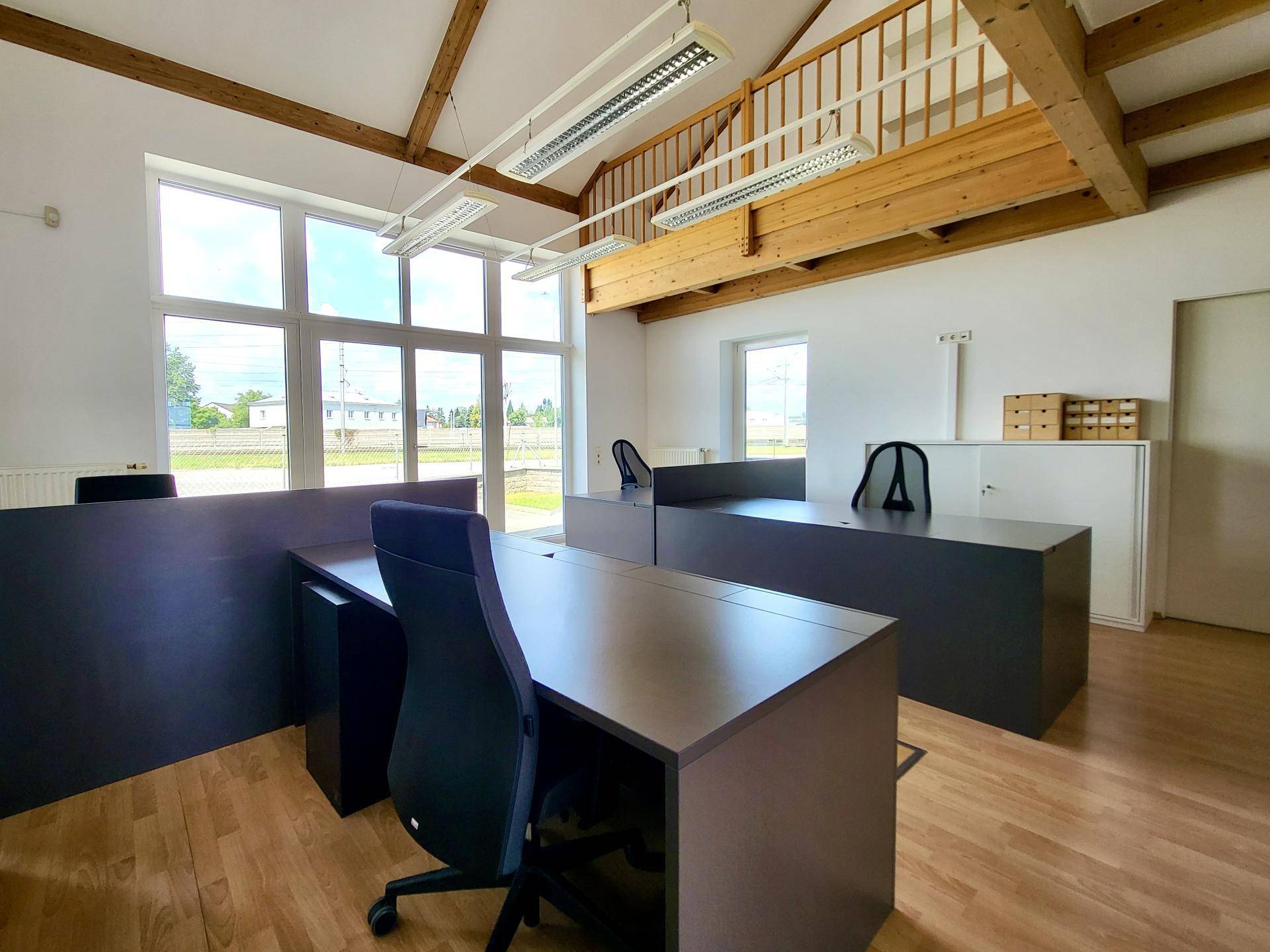 Büro Erdgeschoss