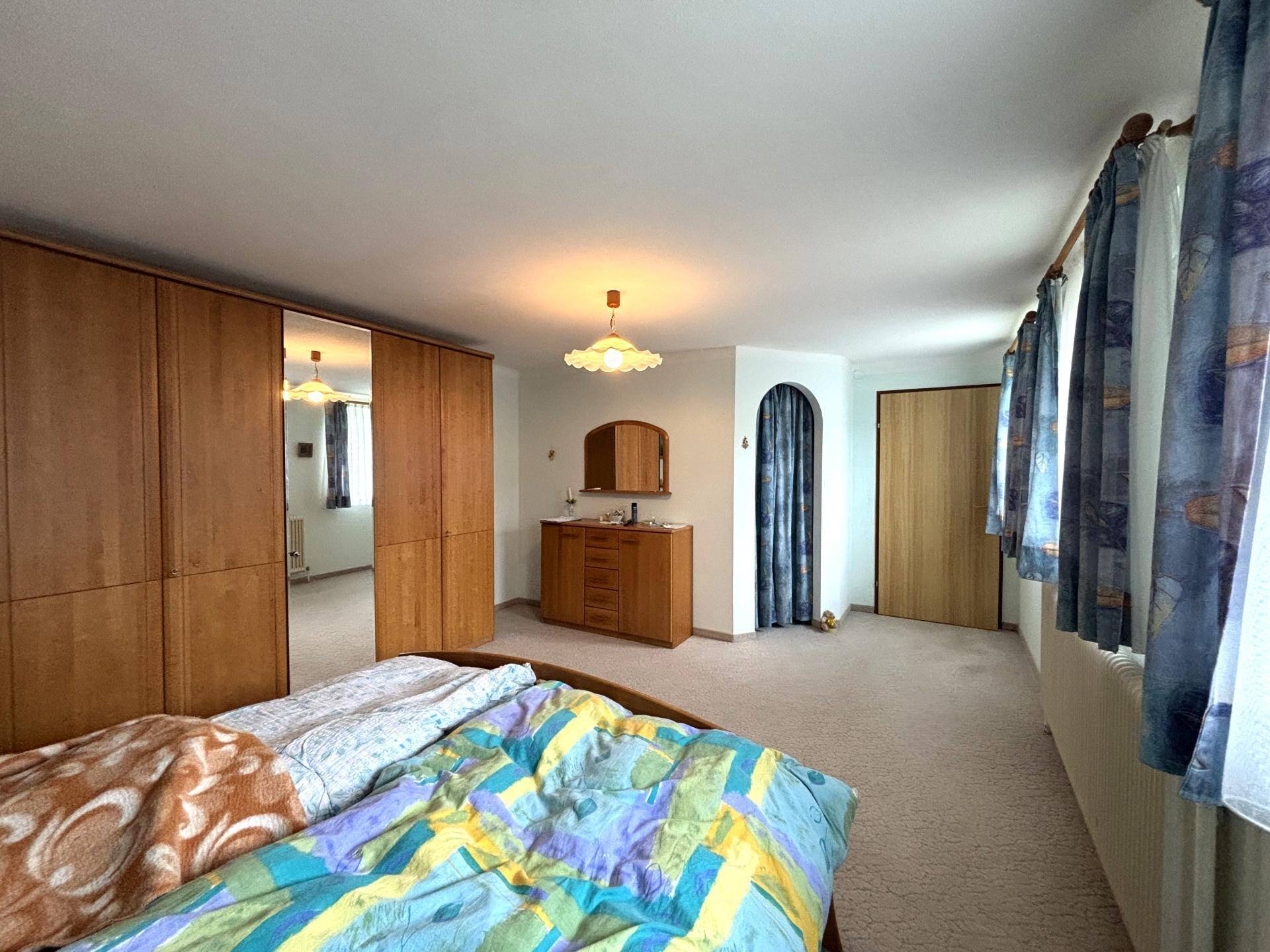Schlafzimmer 1_ OG