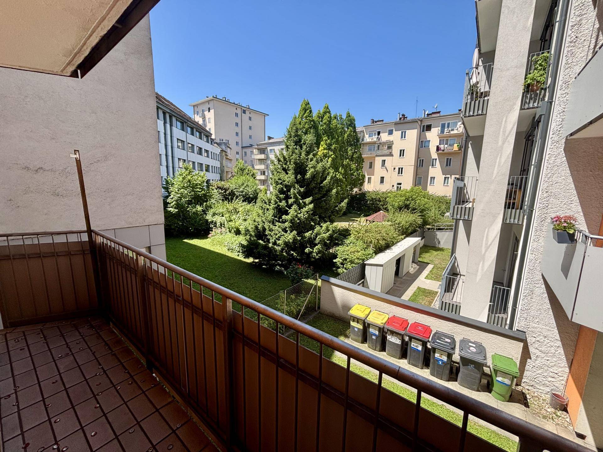 Balkon_Innenhof