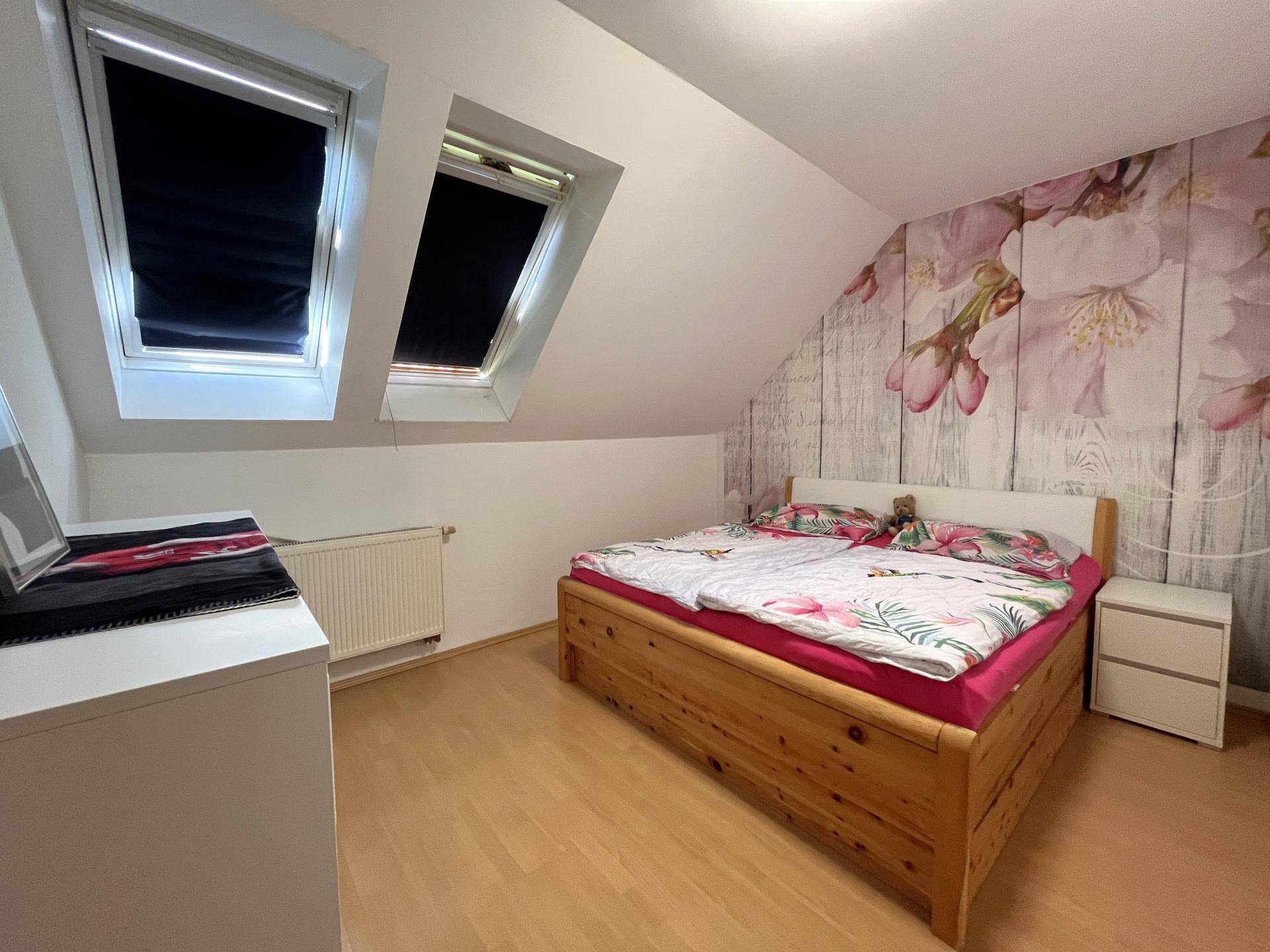 2. Schlafzimmer DG