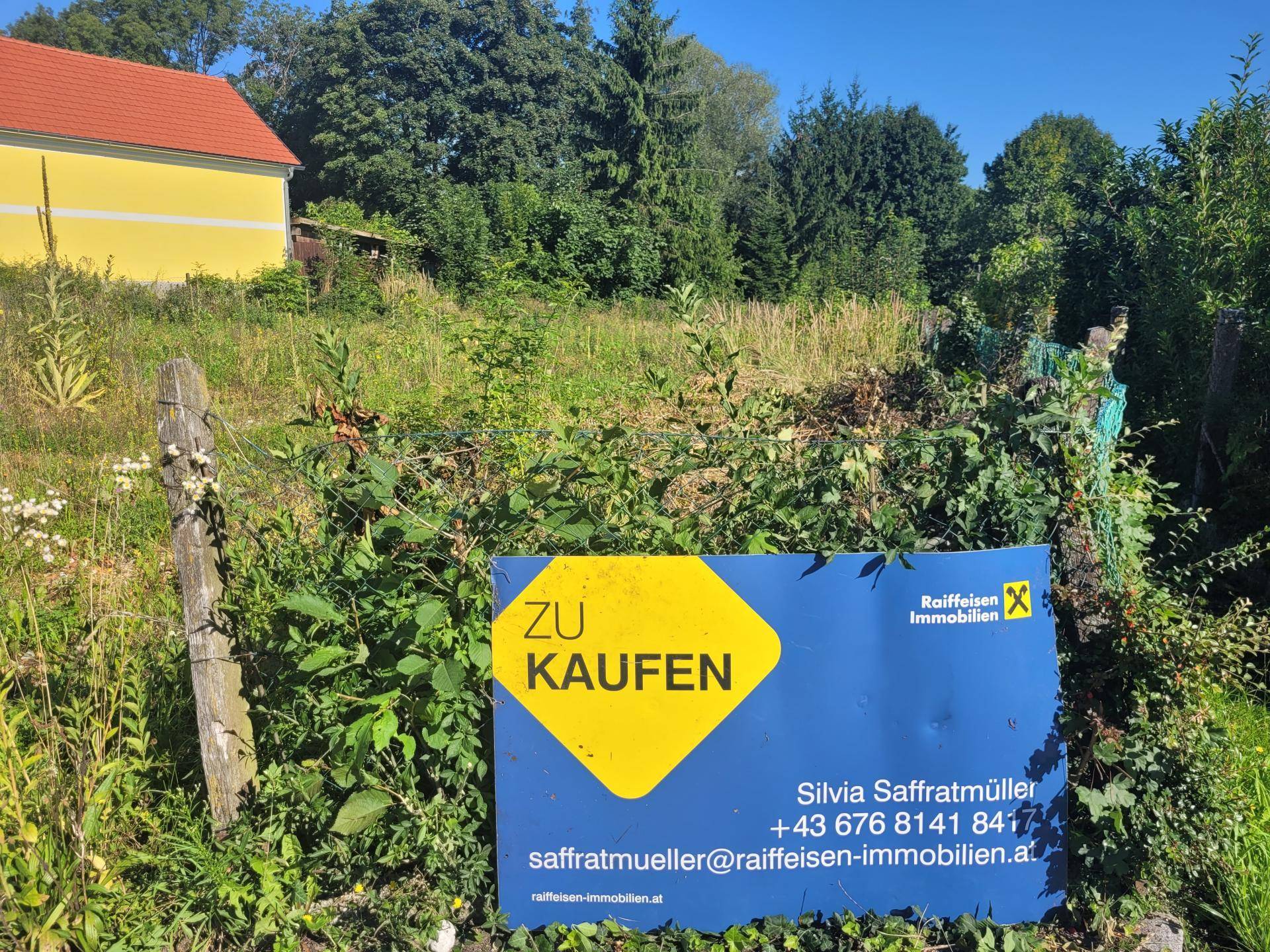 Grundstück