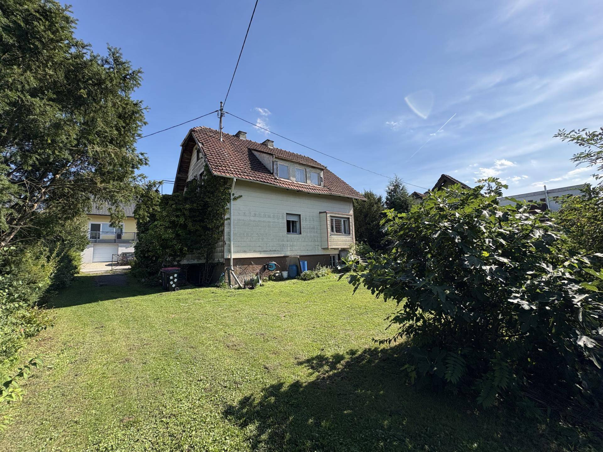 Grundstück mit Abbruchhaus