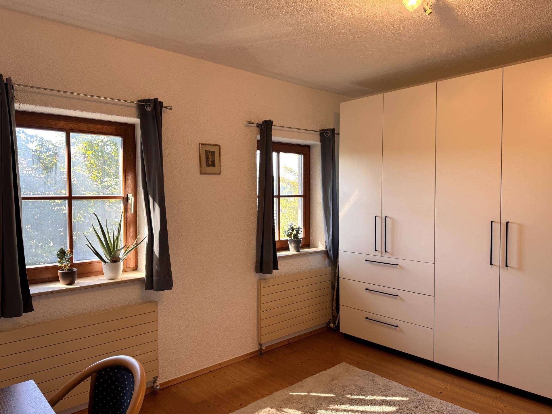 Büro EG