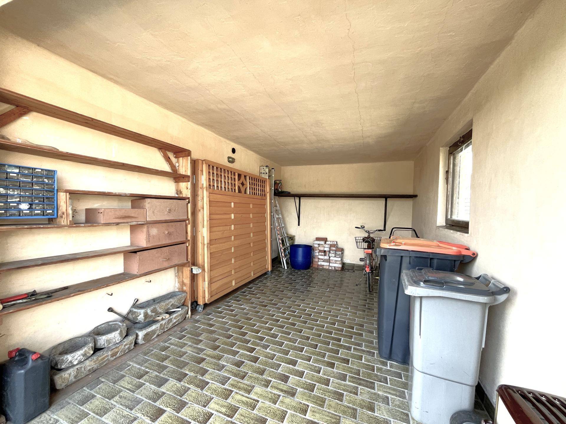 EG Garage innen